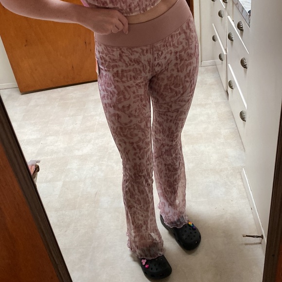 🧼[ Free People ] Movement See You Through Yoga Set in Blush - Picture 4 of 16